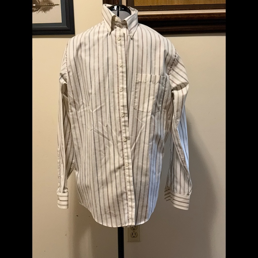 Arrow White and Gray Casual Button Down Shirt